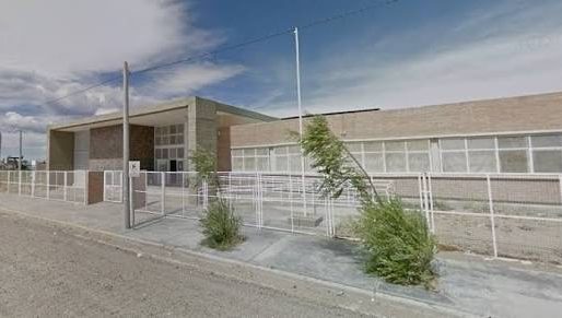 Docentes de la Escuela N°221 de Km. 8 realizan venta solidaria de canelones para afrontar la falta de pago de salarios