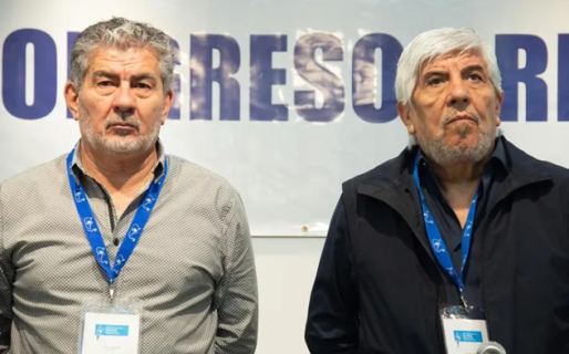 Fuerte gesto de Camioneros en favor del Gobierno: firmó una paritaria de 6 meses por debajo de la inflación