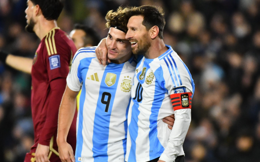 Con Messi emocionado hasta las lágrimas, Argentina goleó a Venezuela