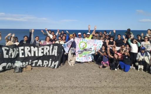 Comodoro: más de 50 voluntarios protagonizaron una limpieza conjunta en la playa de Km 4
