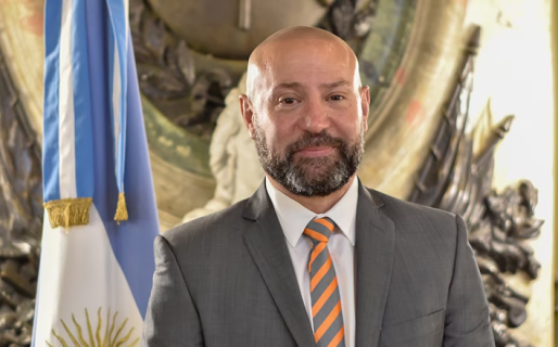 Allanaron propiedades de Diego Spagnuolo y hallaron USD 80 mil sin declarar: renunciaron sus abogados