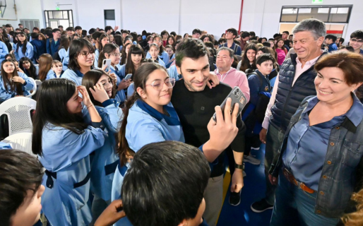 Torres inauguró el nuevo edificio del Biología Marina y aseguró: “los compromisos se cumplen”