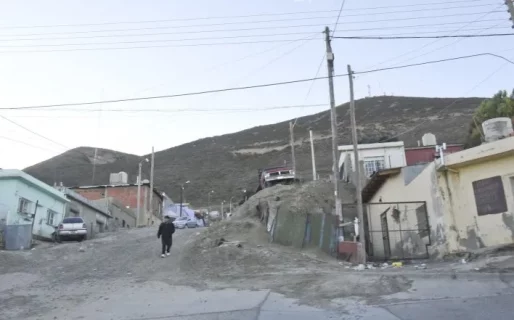 Vecinos de La Floresta denuncian calles inundadas y obras inconclusas