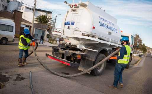 Corte de calzada en el barrio Máximo Abásolo por trabajos de saneamiento