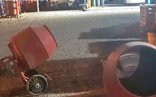 Intentaron robar dos hormigoneras y la policía los atrapó en plena fuga