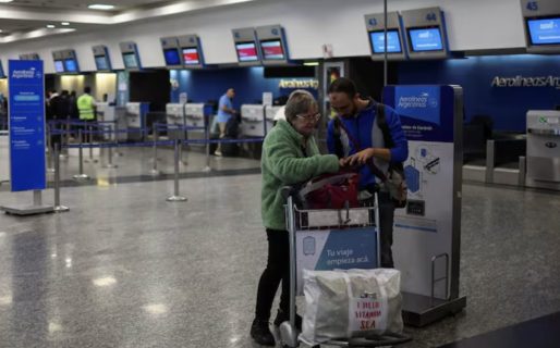 <strong>Los pilotos ratificaron una medida de fuerza luego de fracasar en la negociación salarial con Aerolíneas</strong>