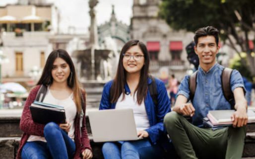 <strong>Más títulos, menos aprendizajes: crecen los egresados de secundaria, pero cae el nivel en matemática</strong>