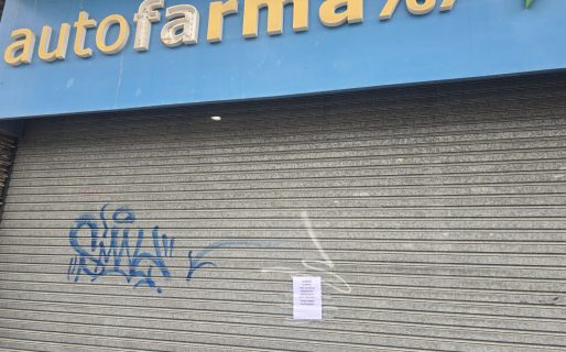 Cerró una reconocida farmacia y sus empleadas aseguran que «ya lo veíamos venir»