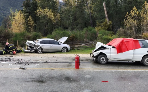 Fatal accidente en Lago Puelo: una persona murió tras un violento choque