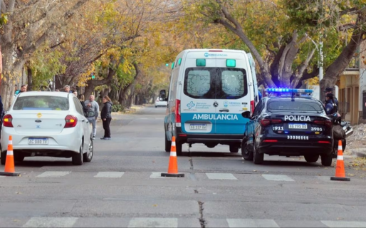 Un hombre se atragantó y murió mientras comía un asado con su familia