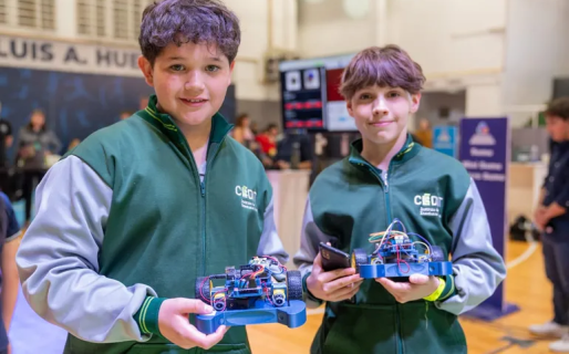 Más de 200 jóvenes participaron en el Campeonato Nacional de Robótica