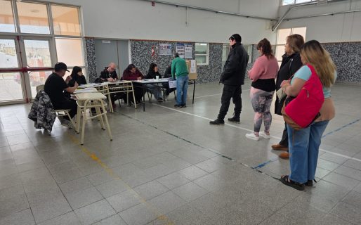 La jornada electoral transcurre con normalidad y buena adaptación a la Boleta Única