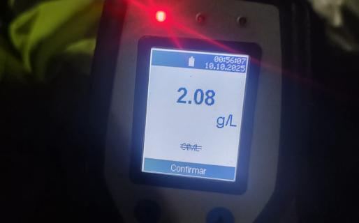 Colisión entre dos vehículos en Ruta 25 de Mayo: un conductor manejaba en estado de ebriedad