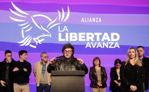 Milei tiene decidido reconfigurar el Gabinete para la segunda parte del mandato: el dilema de la mesa chica