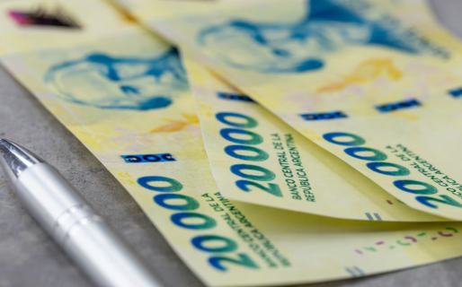 Sube la tasa en pesos: los plazos fijos pagan cada vez más, pero el crédito se encarece