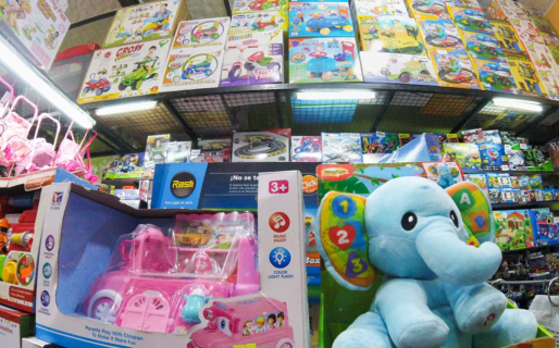 El Gobierno redujo los aranceles a la importación de juguetes para intentar que bajen los precios