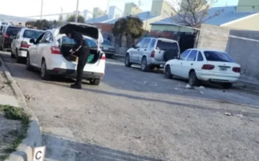 Trelew: El acusado del crimen del mecánico difunde fotos desde la cárcel