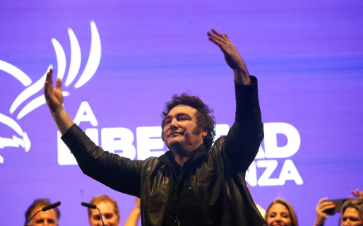 Milei: «Es un día histórico, hoy comienza la construcción de la Argentina grande»