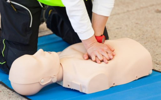 Se llevará a cabo una capacitación en RCP, control de hemorragias y maniobra de Heimlich en el CIP