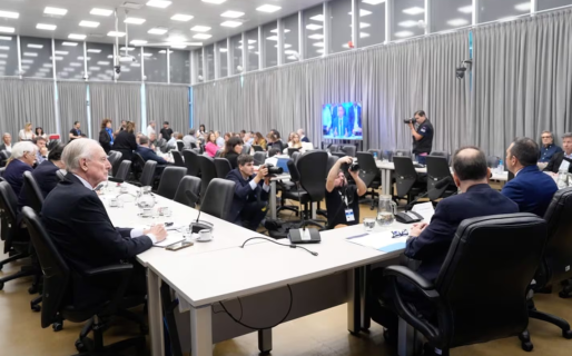 El Gobierno presentó una reforma laboral con la que se busca «proteger al sector privado»