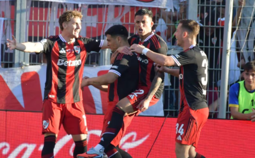 River enfrenta a Sarmiento con muchas bajas y varios interrogantes en su formación