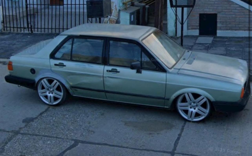 Robaron un auto y testigos vieron el vehículo circulando por Rivadavia