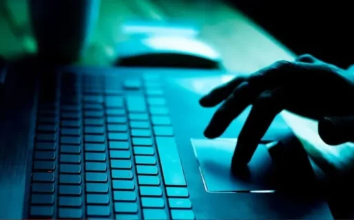 Usaron IA con la cara de Fantino para estafar a un vecino de Chubut