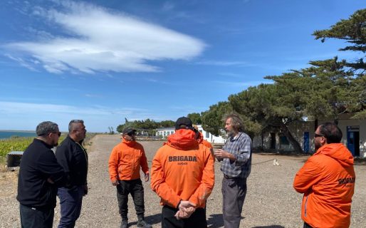 Nuevas inspecciones en zanjones y grietas durante la búsqueda de Pedro Kreder y Juana Morales