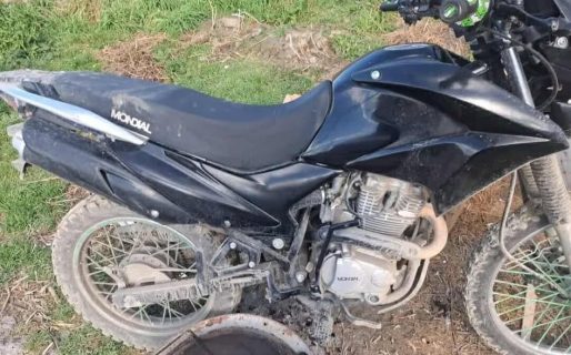 <em>Dos delincuentes en moto persiguieron y le robaron la moto a un repartidor de Pedidos Ya</em>