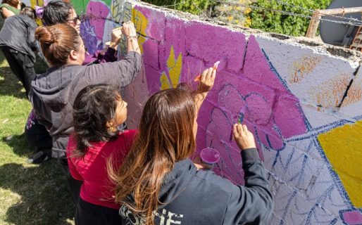 Se realizó una intervención artística en el Parque de la Ciudad en el marco del 25N