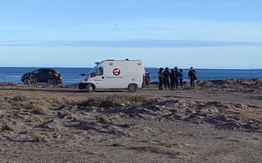 Una mujer denunció que dos hombres la secuestraron, la maniataron e intentaron tirarla al mar
