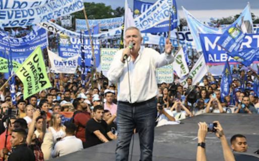 <strong>El gobernador peronista de Tucumán apoyó la reforma laboral de Milei: “No nos podemos oponer a que se actualicen”</strong>