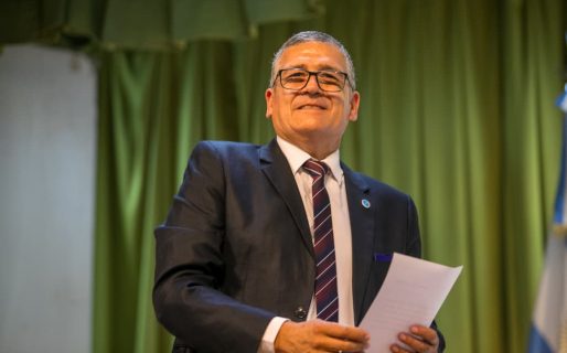 Gustavo Fleitas asumió como nuevo rector de la UNPSJB y y planteó acortar la duración de las carreras