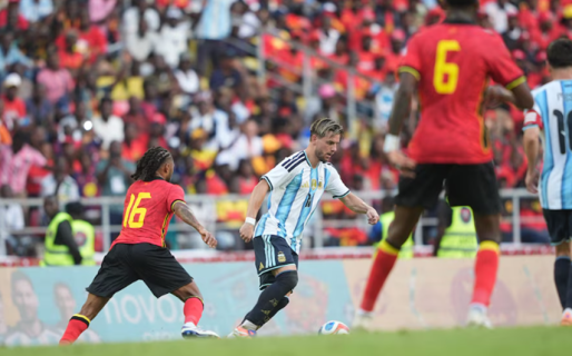 Con goles de Messi y Lautaro Martínez, Argentina derrotó a Angola en su último partido del año