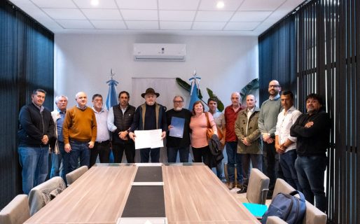 El Ejecutivo y gremios municipales cerraron las paritarias 2025