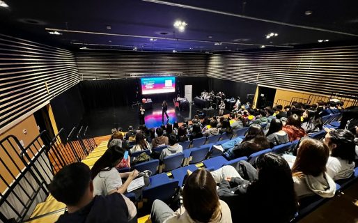 Más de 150 personas debatieron sobre IA, bienestar digital y cultura mediática