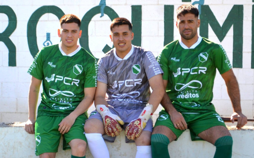 Con camiseta nueva, Petro buscará este finde sostener la cima del grupo A