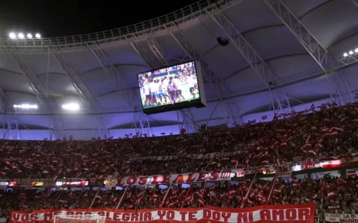 Estudiantes podrá llevar hinchas ante Central Córdoba tras el polémico pasillo en Rosario