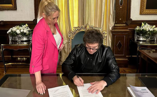 Milei firmó el DNU que traspasó las competencias entre ministerios y reordenó el Gobierno