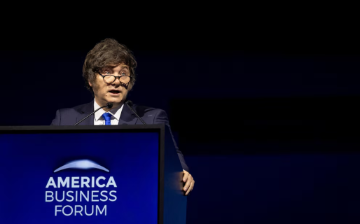 Milei avisó que sostendrá las bandas cambiarias pero la presión para levantar el cepo a las empresas irá en aumento