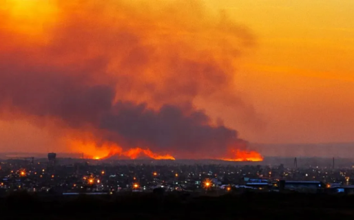 Siguen activos los incendios de campos cerca de Trelew