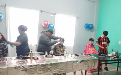 Exitosa jornada solidaria en la vecinal de Quirno Costa: «En la juventud hay un enorme deseo de ayudar»