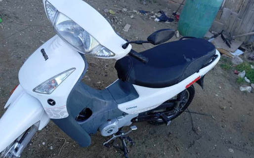 Le robaron la moto a otro repartidor