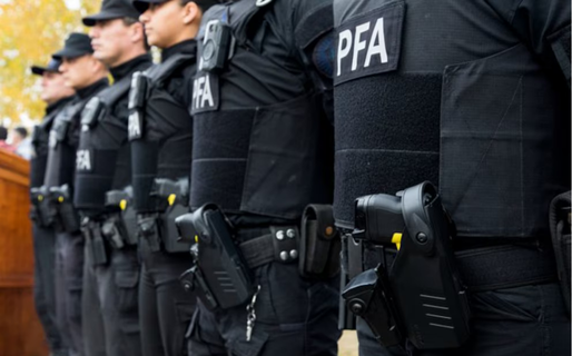 Bullrich promocionó la nueva carrera para ser detective en Argentina