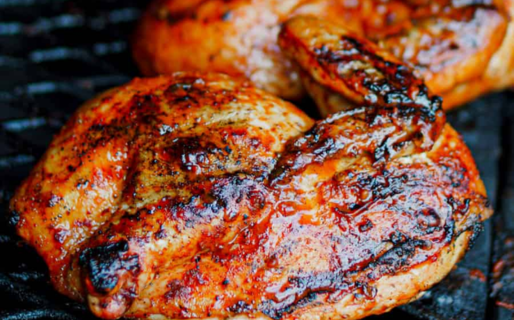 Frente a la difícil situación económica, un influencer y un carnicero entregarán más de 800 viandas solidarias