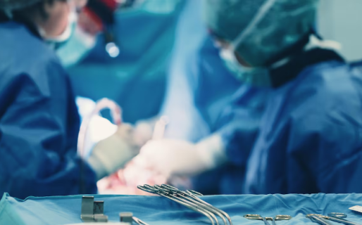 Realizaron la primera reparación de válvula mitral asistida por robot en la Argentina