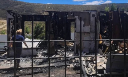 Dos jóvenes de Rada Tilly perdieron todo en un incendio durante la mañana de Navidad y piden ayuda solidaria
