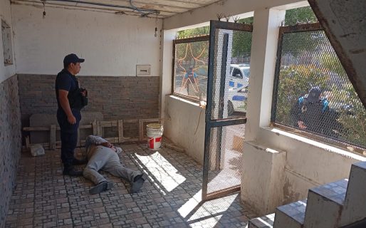 Detienen a un hombre tras persecución a pie por disparos y amenazas de muerte en plena mañana de Navidad