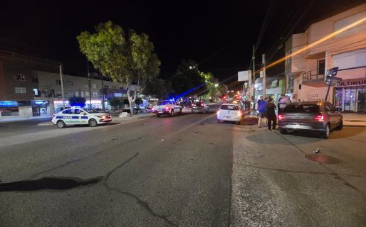 Choque sin heridos: dos vehículos colisionaron en Rivadavia y Pastor Schneider