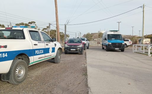 Realizaba SUP en Caleta Córdova, se cayó de la tabla y fue arrastrada mar adentro